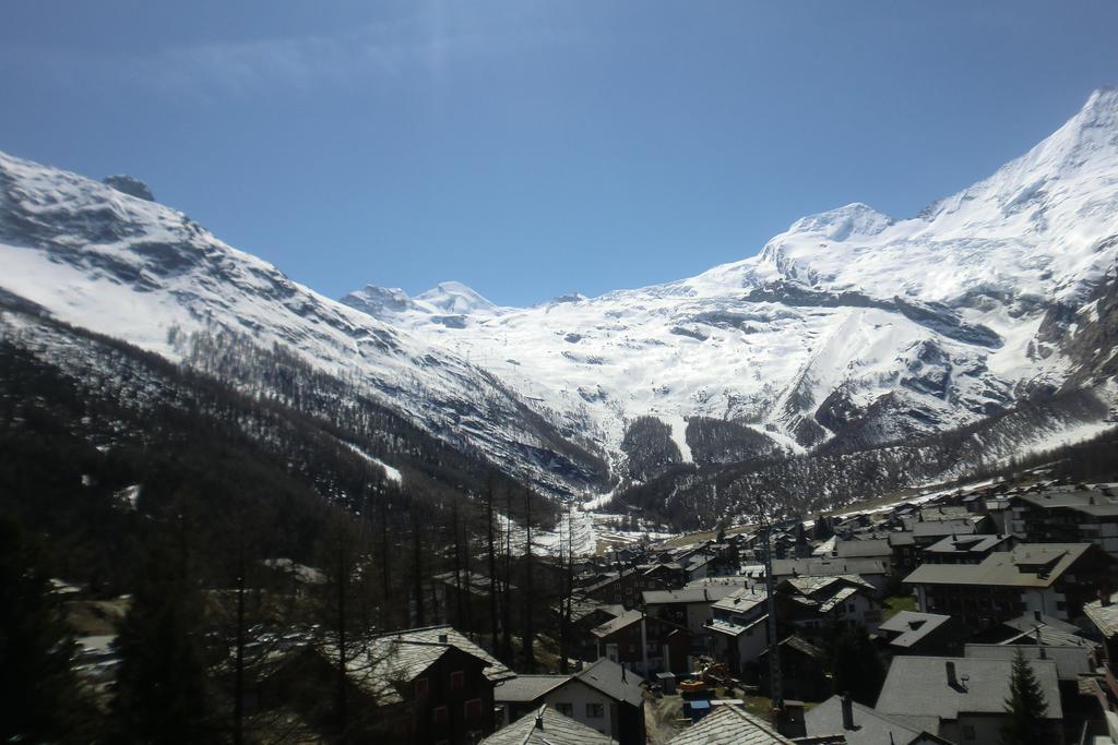Adora Apartment Saas-Fee Room photo